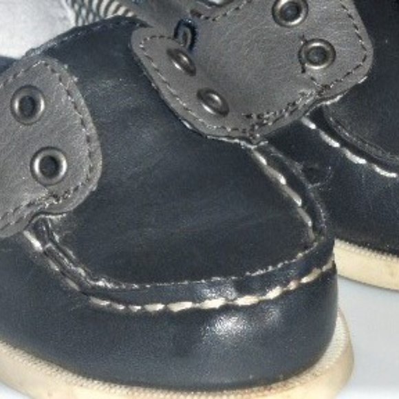 Vintage OSHKOSH SHOES Size 6 Oshkosh B'gosh Boat Shoes Kids Shoes #ALEX7-B-01 - Picture 2 of 7